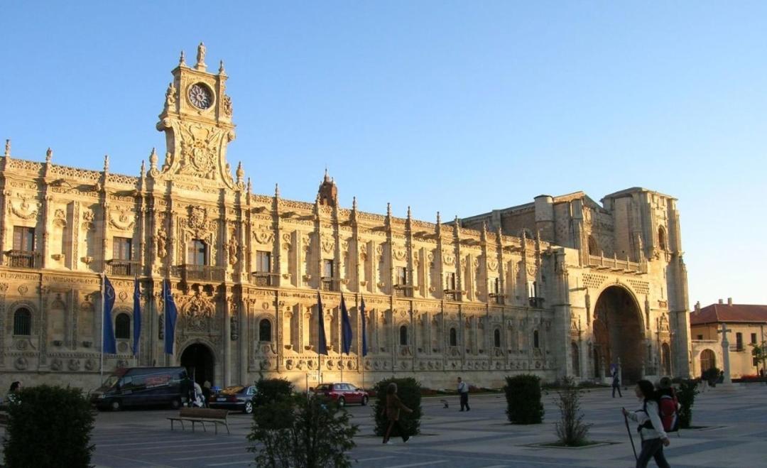 Principe Leon By Aroom Vut-Le- 768 Exterior photo